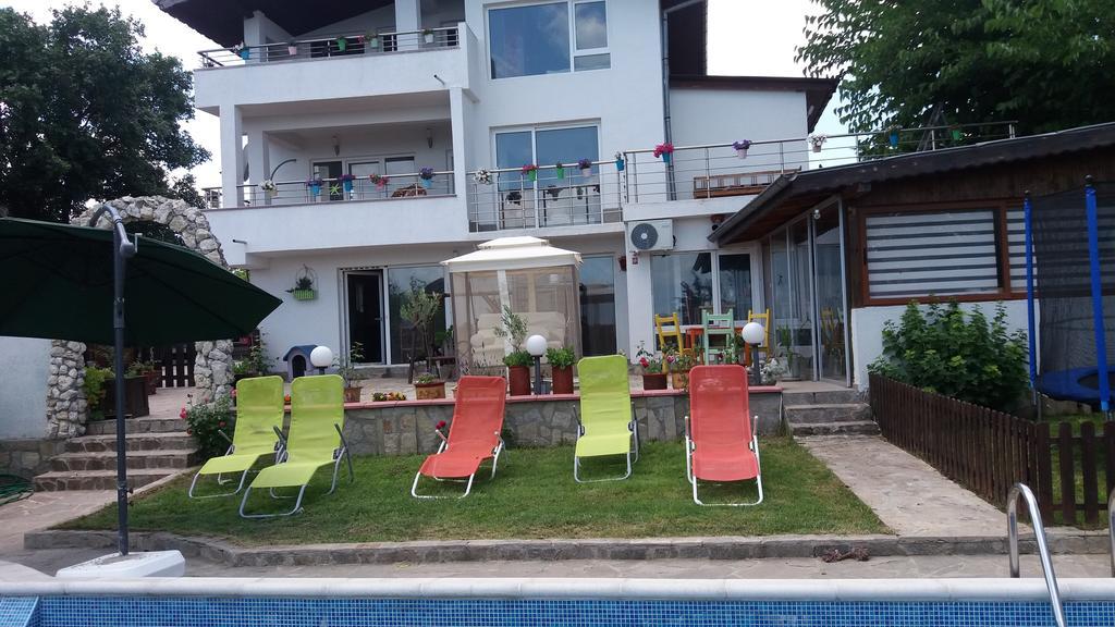 Villa Lucy Varna Exterior foto